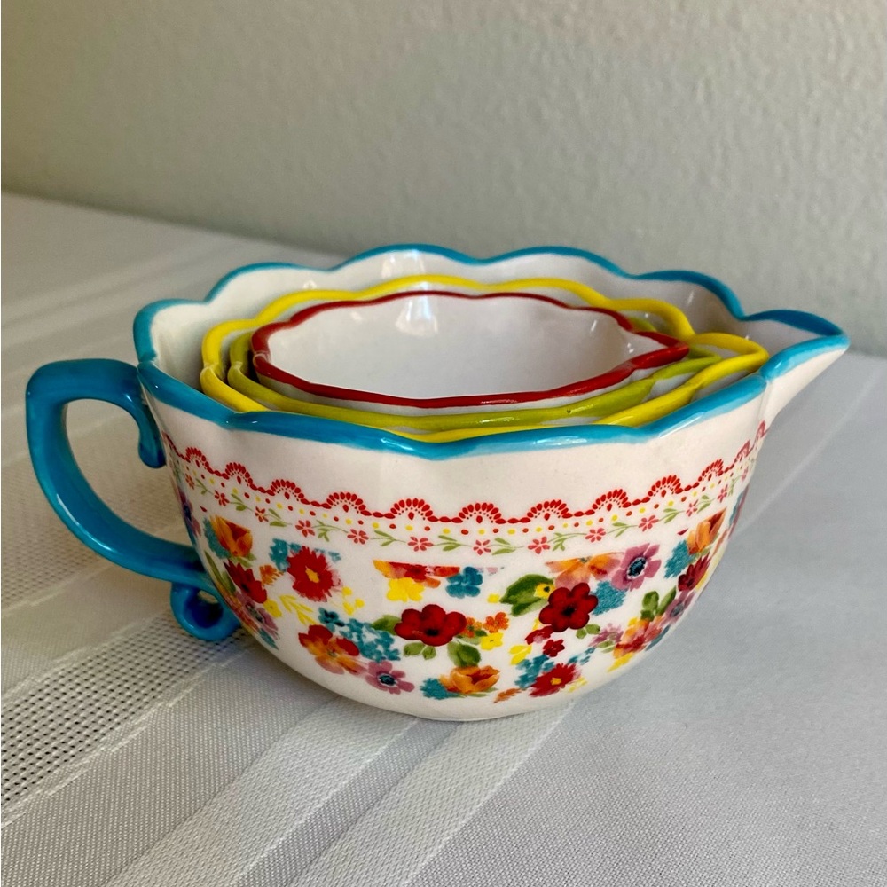 The Pioneer Woman Measuring Cup Set - Picture 2 of 16